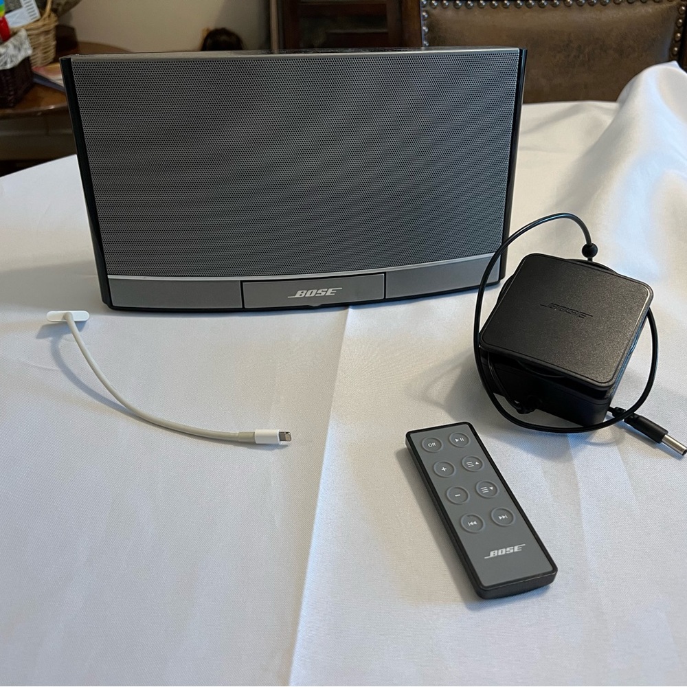 Bose soundDock portable iPhone iPod speaker.